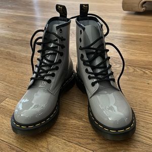 DR MARTENS!!!!!  PATENT LEATHER ANKLE BOOTIES; OIL,FAT,ACID, PETROL,ALKALI RESIS
